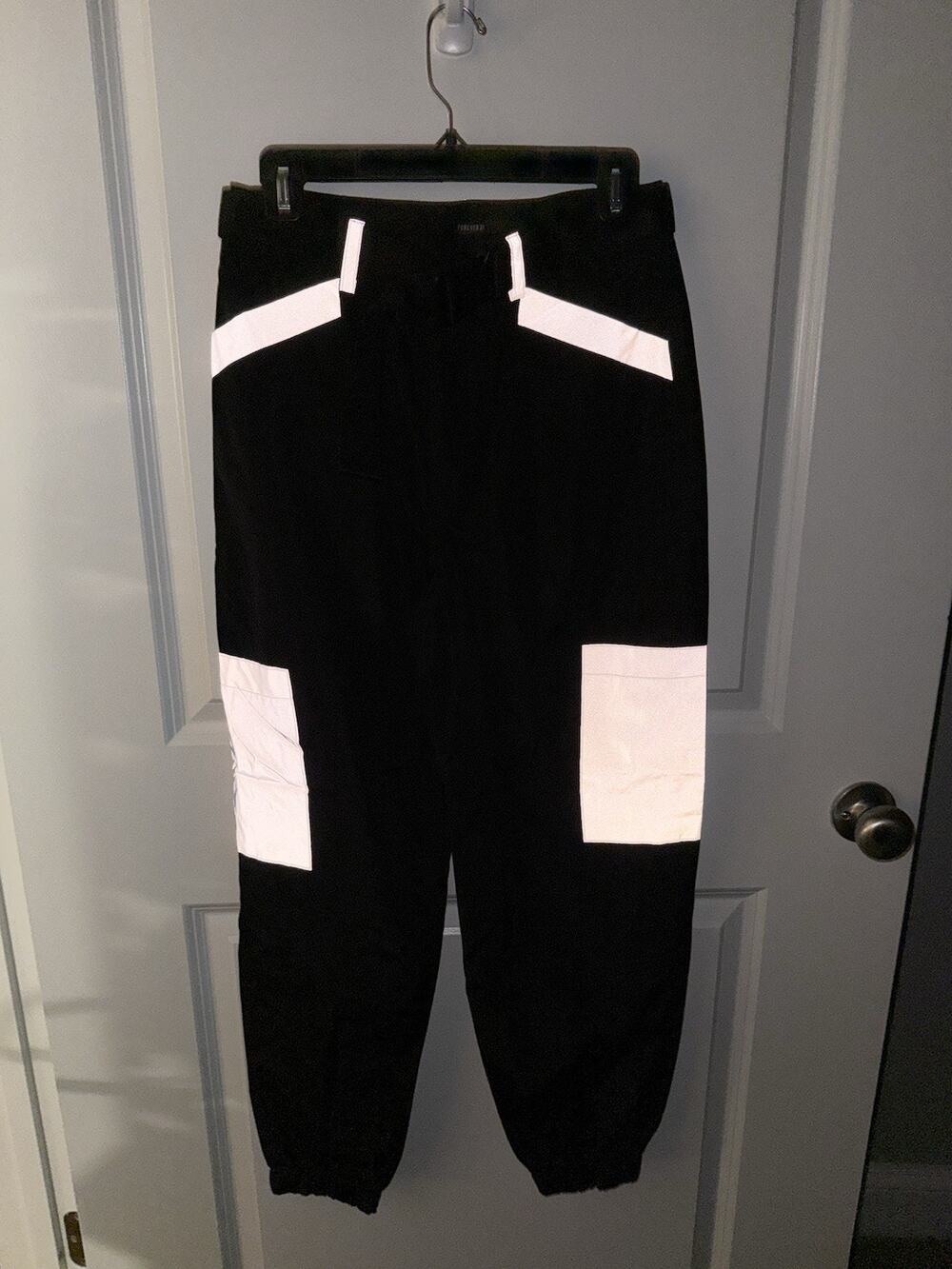 Forever 21 Black Reflective Iridescent Belted Jogger Pants Streetwear Rave NWT